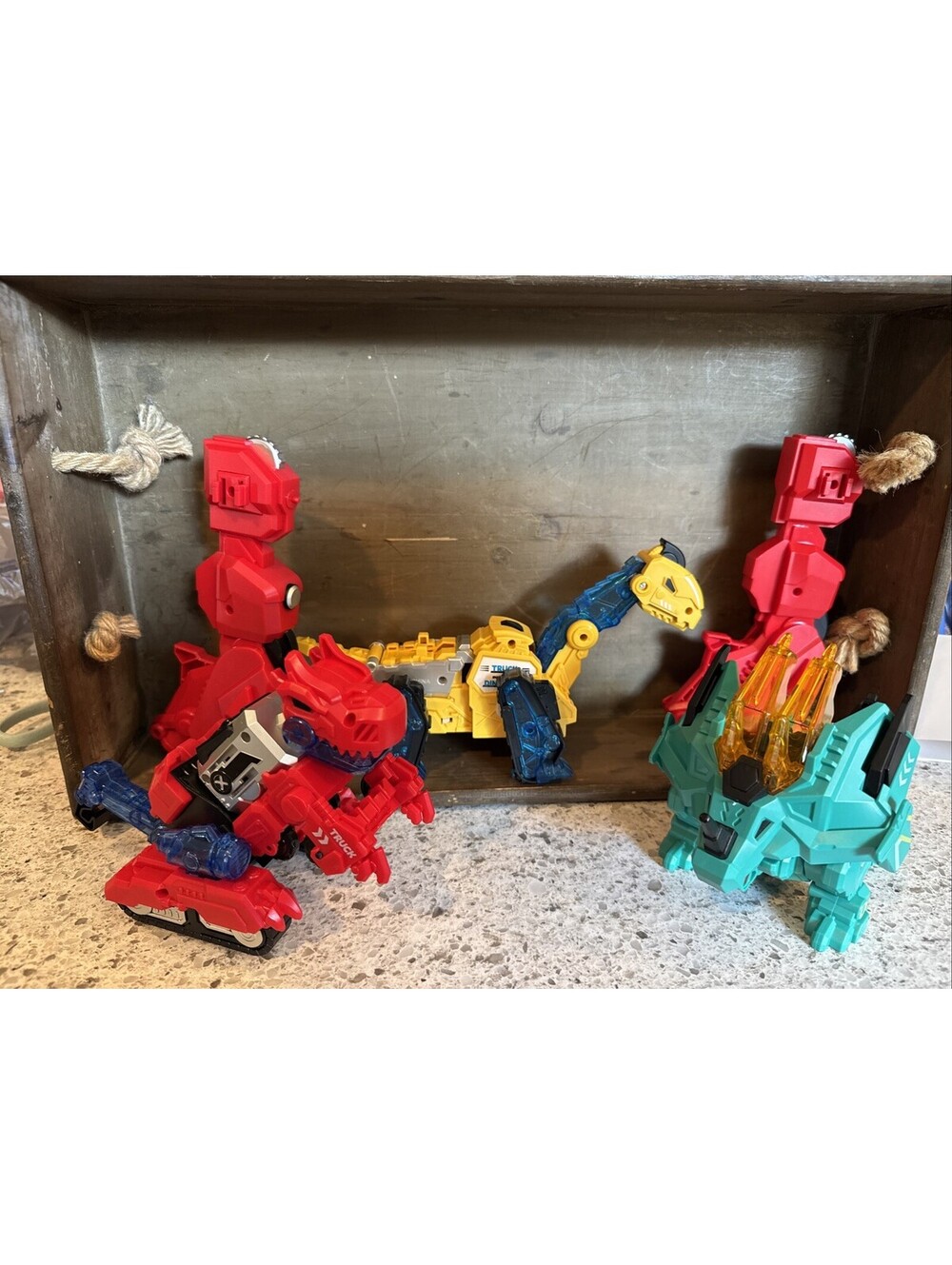 iPlay, iLearn Kids Dinosaur Transform Robot Toy Magnetic Transforming Truck